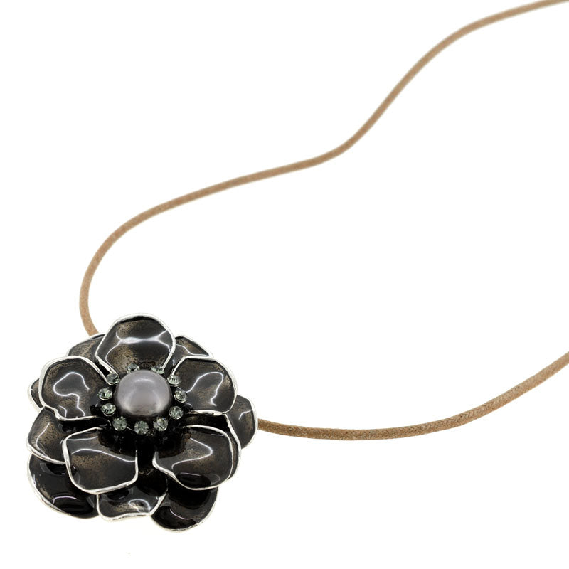 Black Enamel Pearl Flower Brooch/Pendant